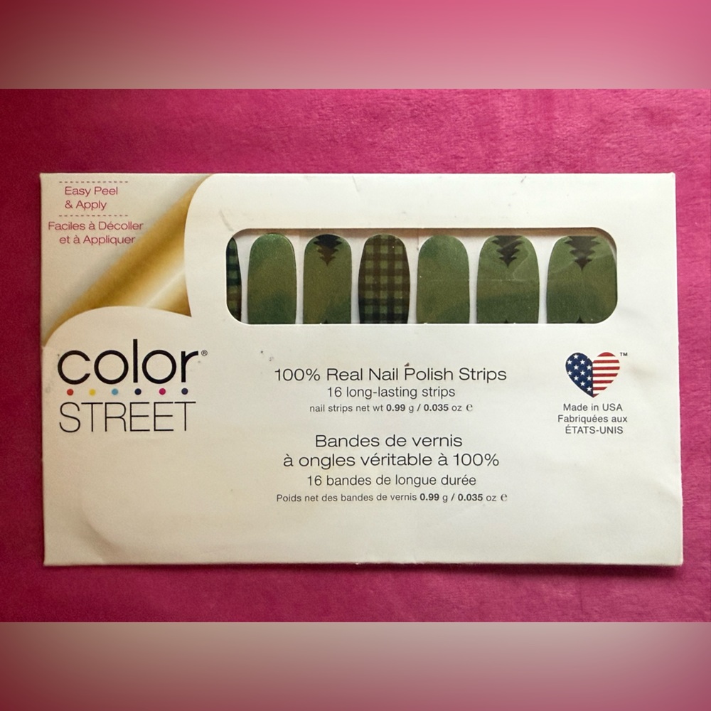 Color Street Evergreen Queen Nail Strips